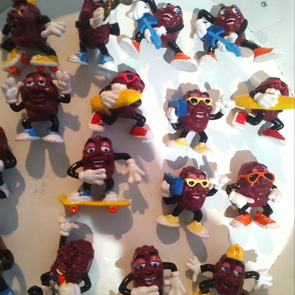 Lot/collection of Vintage California raisin toy/collectible figures - Picture 7 of 9
